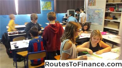 En utilisant des ordres à cours limité lors de l'achat ou de la vente d'actions