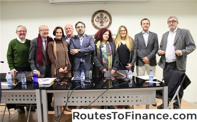 Usuarios autorizados y su puntaje de crédito