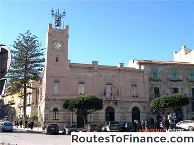 Dovrebbe essere il compenso esecutivo del capo governo? - Qual è il ruolo del governo?